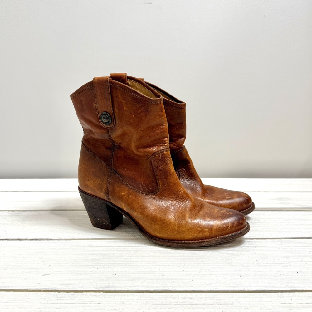 Frye Jackie Button Heel Booties Size 8.5